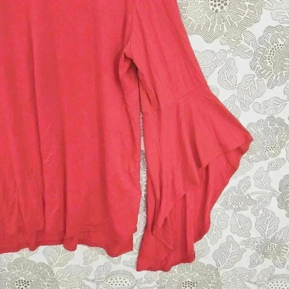 NWOT Red Kim & Cami Womens Ruffle Flare Sleeve Top X-Large Crewneck - Picture 3 of 7